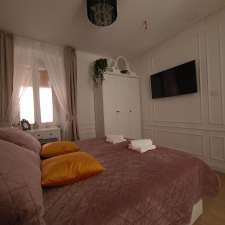 Apartment Trixi Maksimijan Pola Esterno foto