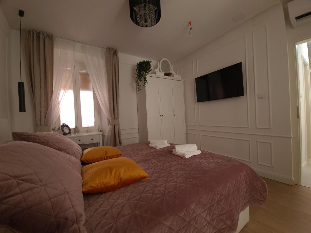 Apartment Trixi Maksimijan Pola Esterno foto