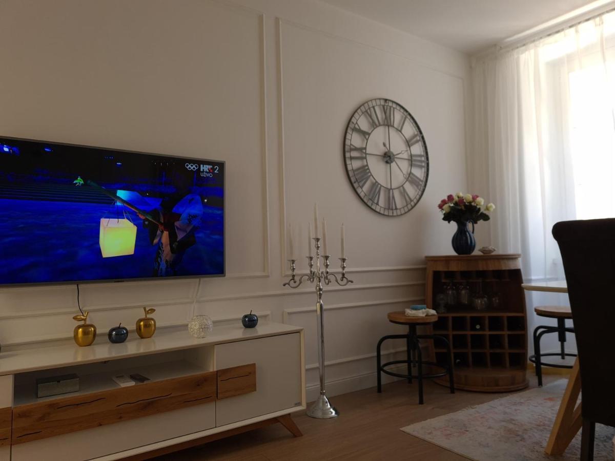 Apartment Trixi Maksimijan Pola Esterno foto